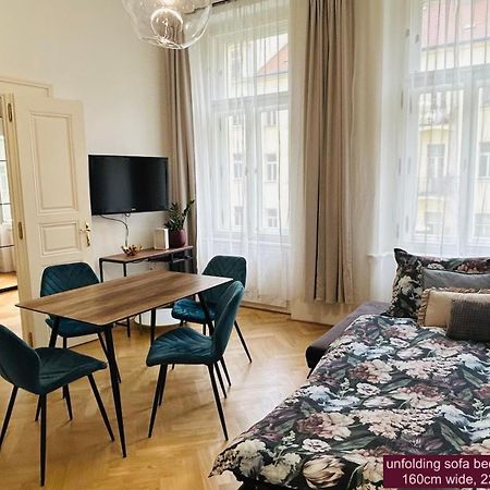 River Site Apartment Janackovo Nabrezi 27 Praga Exterior foto