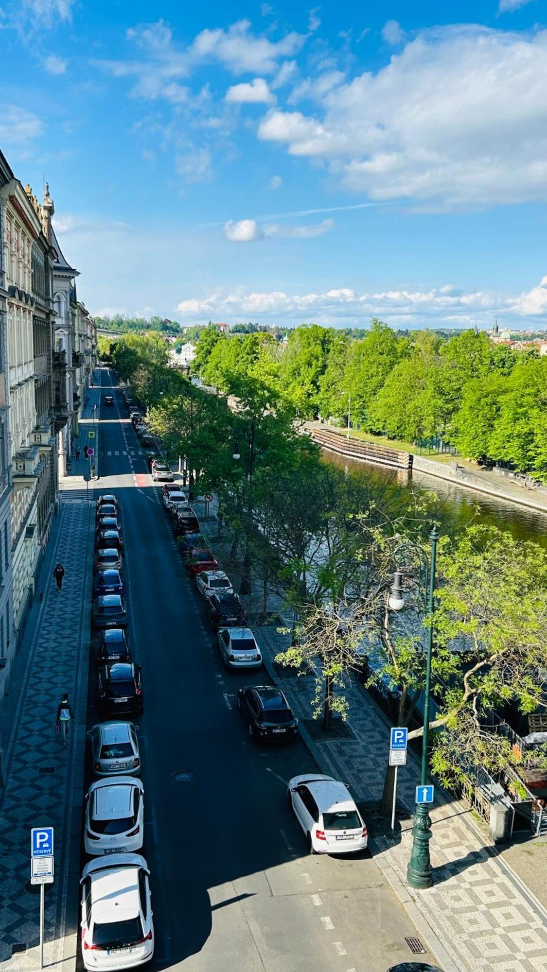 River Site Apartment Janackovo Nabrezi 27 Praga Exterior foto